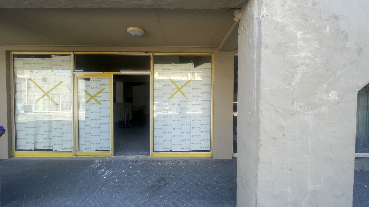 To Let commercial Property for Rent in Athlone Western Cape